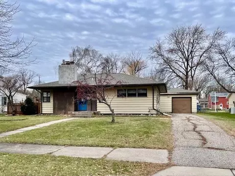 918 Lake St, Alexandria, MN 56308