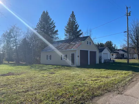 3987 Main St, Kettle River, MN 55757 photo 9