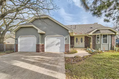 12275 Magnolia St NW, Coon Rapids, MN 55448