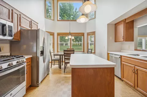 17705 Icon Trl, Lakeville, MN 55044