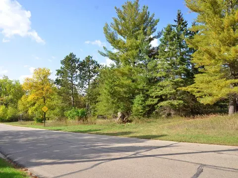 503 E River Dr, Park Rapids, MN 56470 photo 2