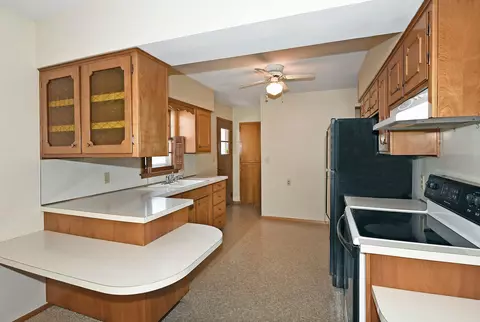 828 2nd St SW, Faribault, MN 55021 photo 10