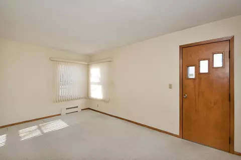 828 2nd St SW, Faribault, MN 55021 photo 3