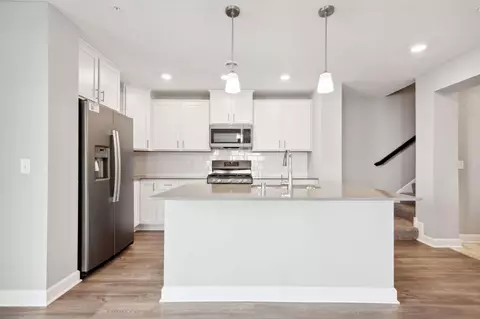 23309 Amber Dr, Rogers, MN 55374