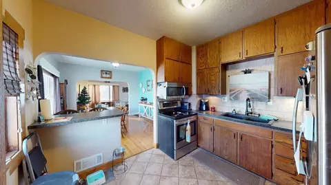 615 6th St E, Albert Lea, MN 56007 photo 3