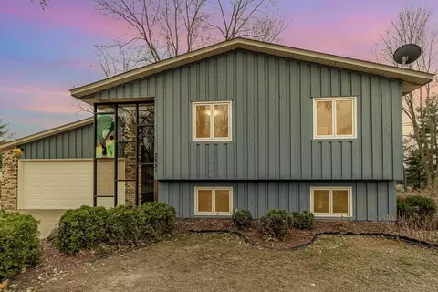 2851 Wildcrest Ln, Stillwater, MN 55082