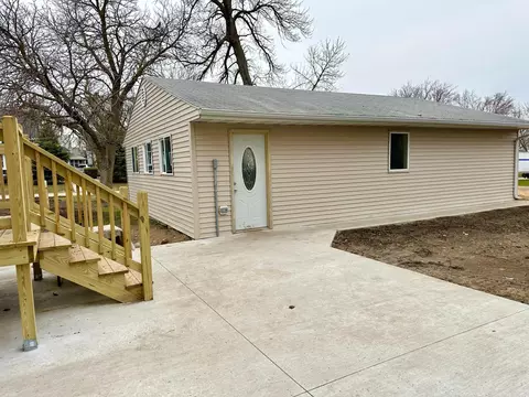 402 E Hughes St, Tyler, MN 56178 photo 5