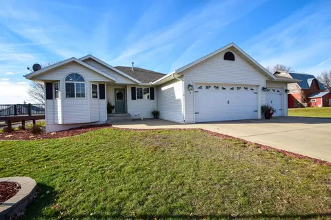 178 West St, Saint Martin, MN 56376