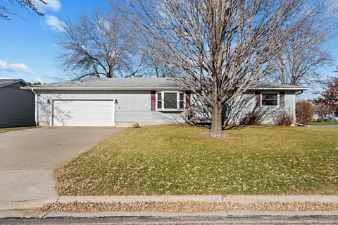 680 24th St NE, Owatonna, MN 55060