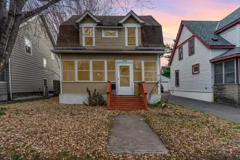1498 Selby Ave, Saint Paul, MN 55104