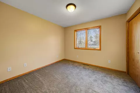 2304 Hulett Ave, Faribault, MN 55021 photo 20