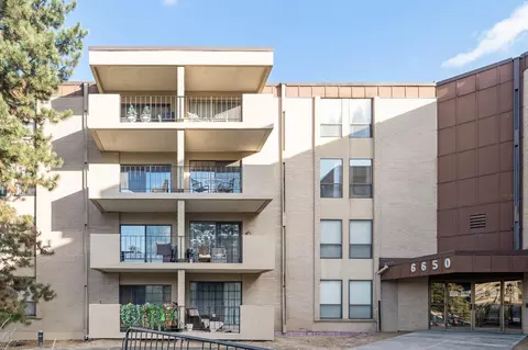 6650 Vernon Ave S #302, Edina, MN 55436