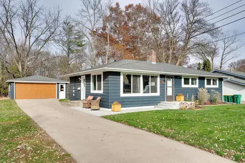 704 Elm St W, Stillwater, MN 55082