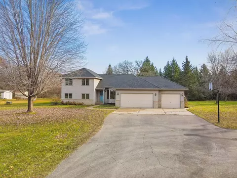 19330 Pine Ridge Rd, Hastings, MN 55033
