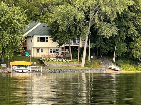 32392 N Center Ln, Center City, MN 55012