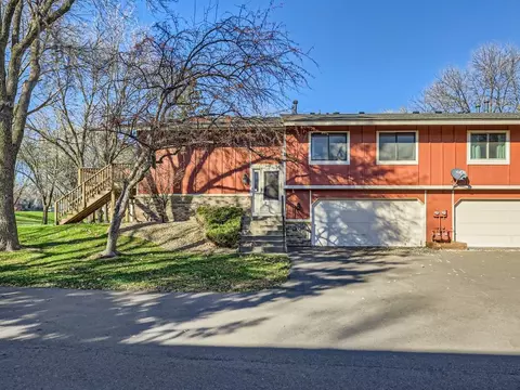 7823 Yucca Ln N, Maple Grove, MN 55311