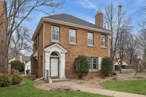 1641 Highland Pkwy, Saint Paul, MN 55116