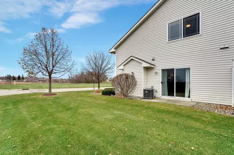 3022 Pine Hurst Dr, Faribault, MN 55021 photo 3