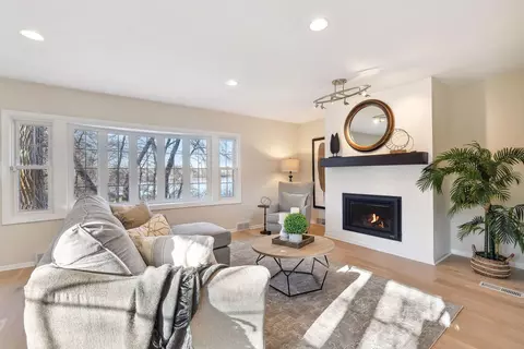 22150 Bracketts Rd, Shorewood, MN 55331