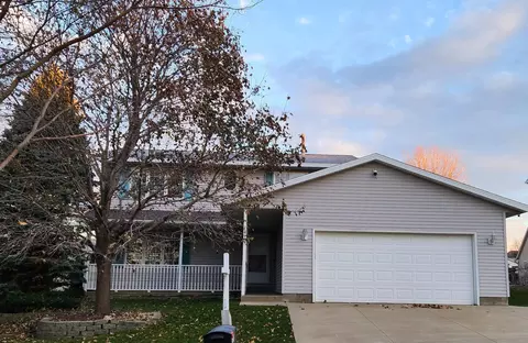 4447 London Ln NW, Rochester, MN 55901