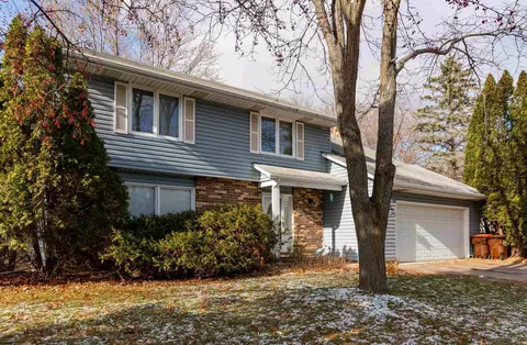 6872 Homestead Ave S, Cottage Grove, MN 55016