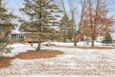 6317 285th Ave NE, North Branch, MN 55056