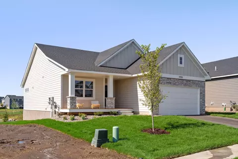 17935 Gresford Ln, Lakeville, MN 55044