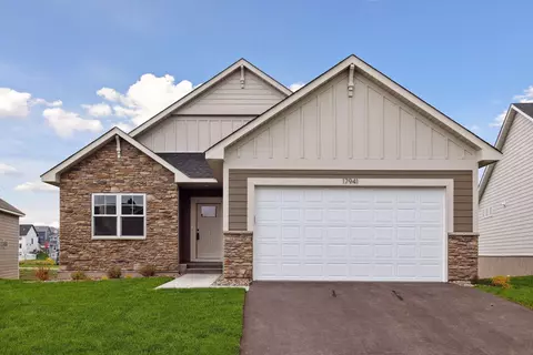 17941 Gresford Ln, Lakeville, MN 55044