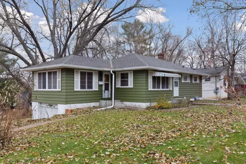 819 William St N, Stillwater, MN 55082