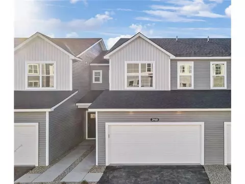 4743 Cottongrass Ln, Minnetrista, MN 55331