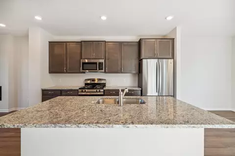 7656 Cruise Way, Inver Grove Heights, MN 55076