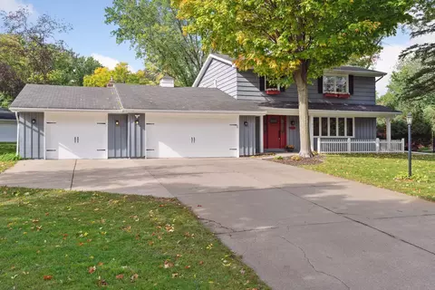2425 Merrimac Ln N, Plymouth, MN 55447