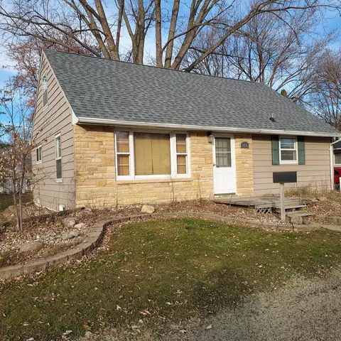 805 Irene Ave SE, Willmar, MN 56201