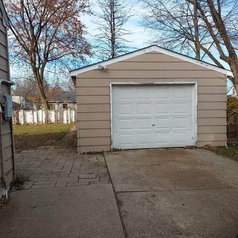 805 Irene Ave SE, Willmar, MN 56201 photo 4