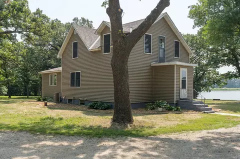 21226 489th Ave, Lake Crystal, MN 56055