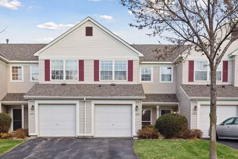 1577 Countryside Dr, Shakopee, MN 55379