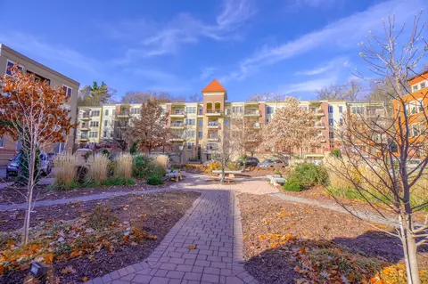 630 Main St N #204, Stillwater, MN 55082