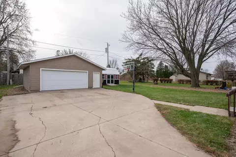 235 3rd Ave NE, Plainview, MN 55964 photo 26