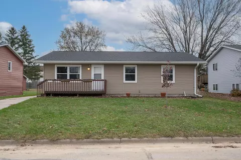 235 3rd Ave NE, Plainview, MN 55964 photo 2