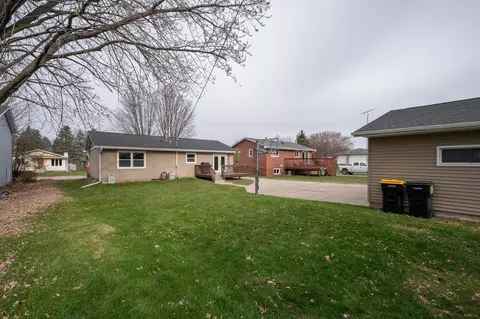 235 3rd Ave NE, Plainview, MN 55964 photo 27