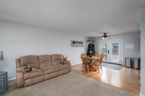 235 3rd Ave NE, Plainview, MN 55964 photo 7