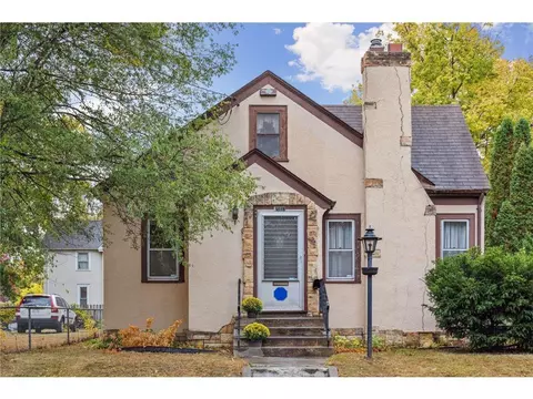 2101 E 33rd St, Minneapolis, MN 55407