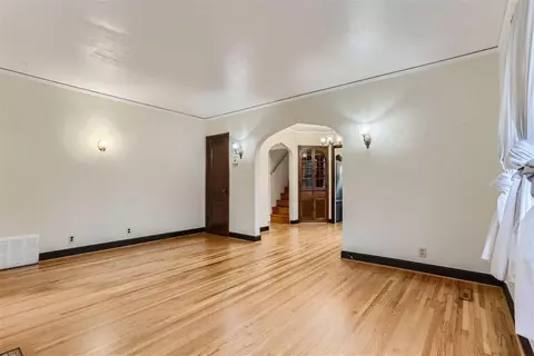 2101 E 33rd St, Minneapolis, MN 55407 photo 8