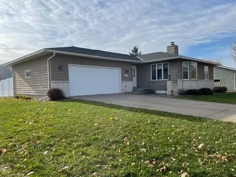 5115 W 7th Pl, Goodview, MN 55987 photo 2