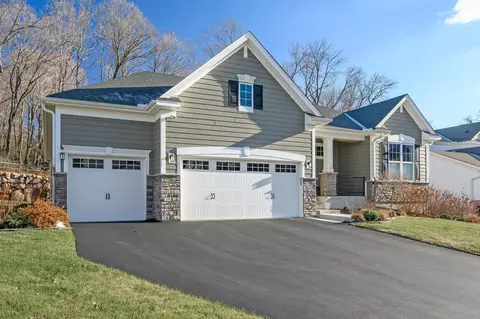 4942 Grandview Ave, Minnetrista, MN 55364