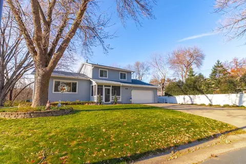 4865 Debra Ln, Shoreview, MN 55126