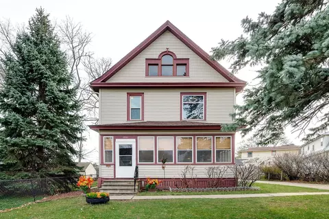 1921 Laurel Ave, Minneapolis, MN 55405