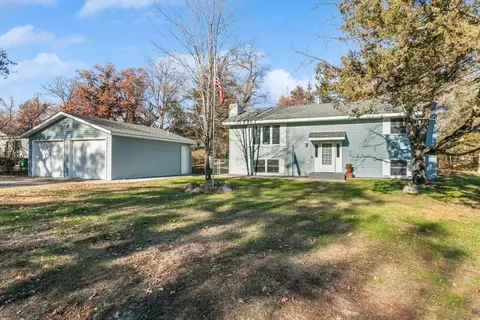 10654 56th St, Clear Lake, MN 55319