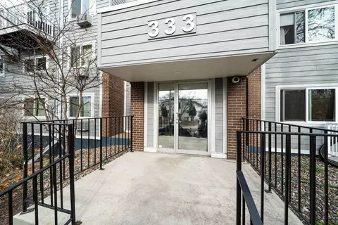 333 8th St SE #216, Minneapolis, MN 55414