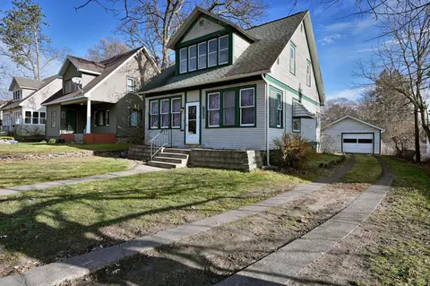 822 Franklin St, Spooner, WI 54801